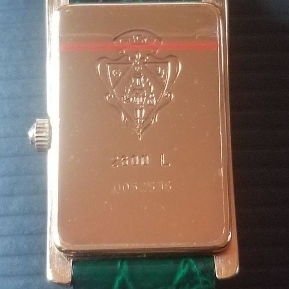 Vintage Ladies Gucci Watch - Picture 2 of 6